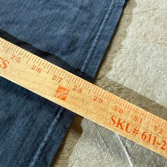 Y2K Disneyland Resorts Pirates of The Caribbean Graphic T-Shirt - Picture 8 of 8